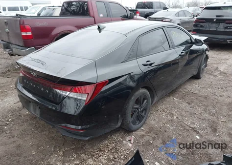 2023 Hyundai Elantra Sel z USA, uszkodzony, nr VIN KMHLM4AG0PU580014